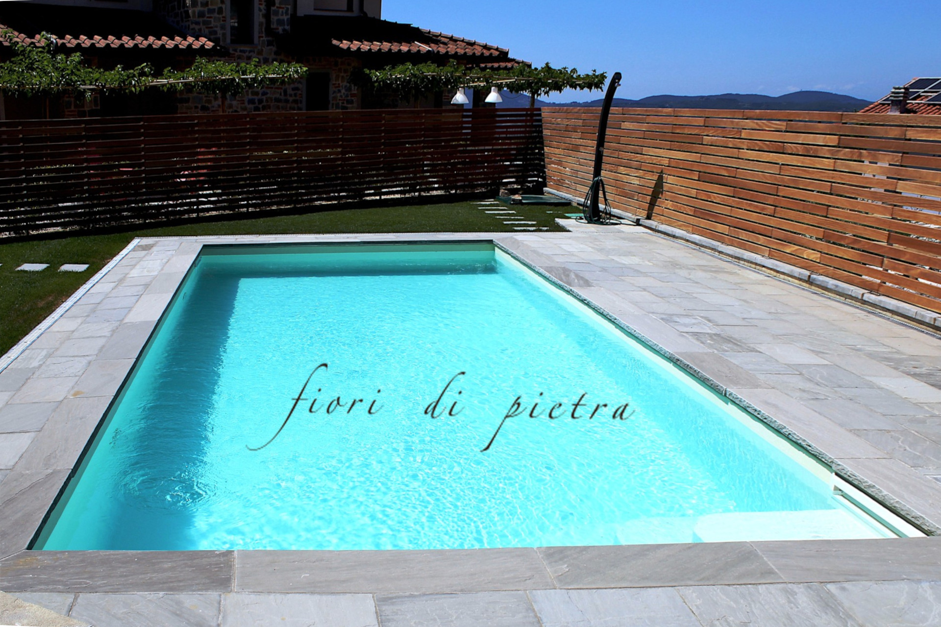 Realizzazione Piscine in pietra SAND GREY