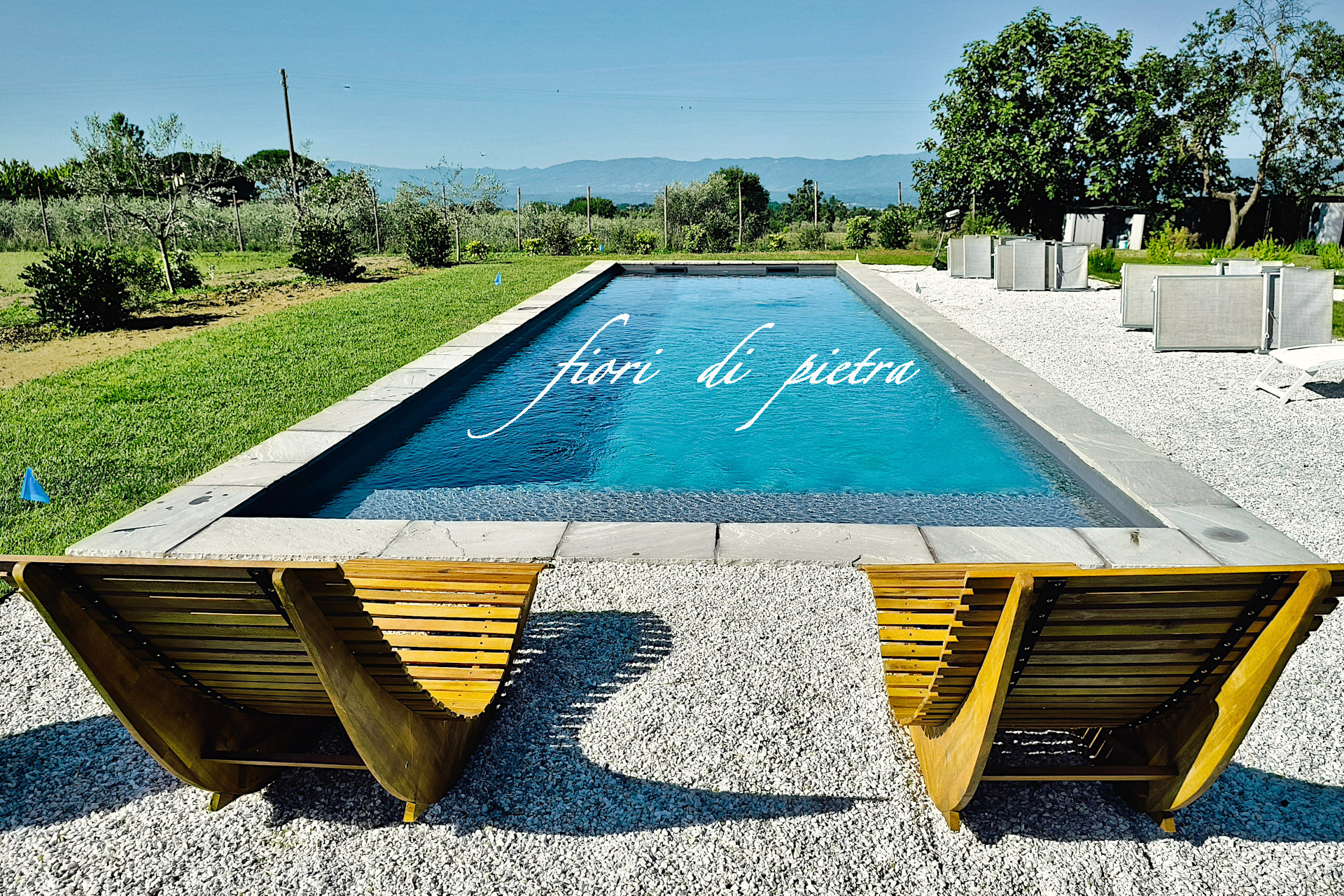 Projects Pavimenti with SAND GREY stone